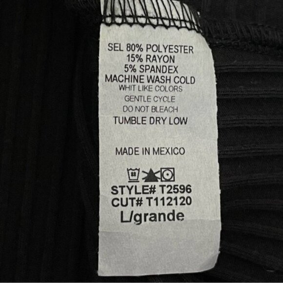 NWT Twist Front Black Long Sleeve Ribbed Crop Top - Picture 5 of 5